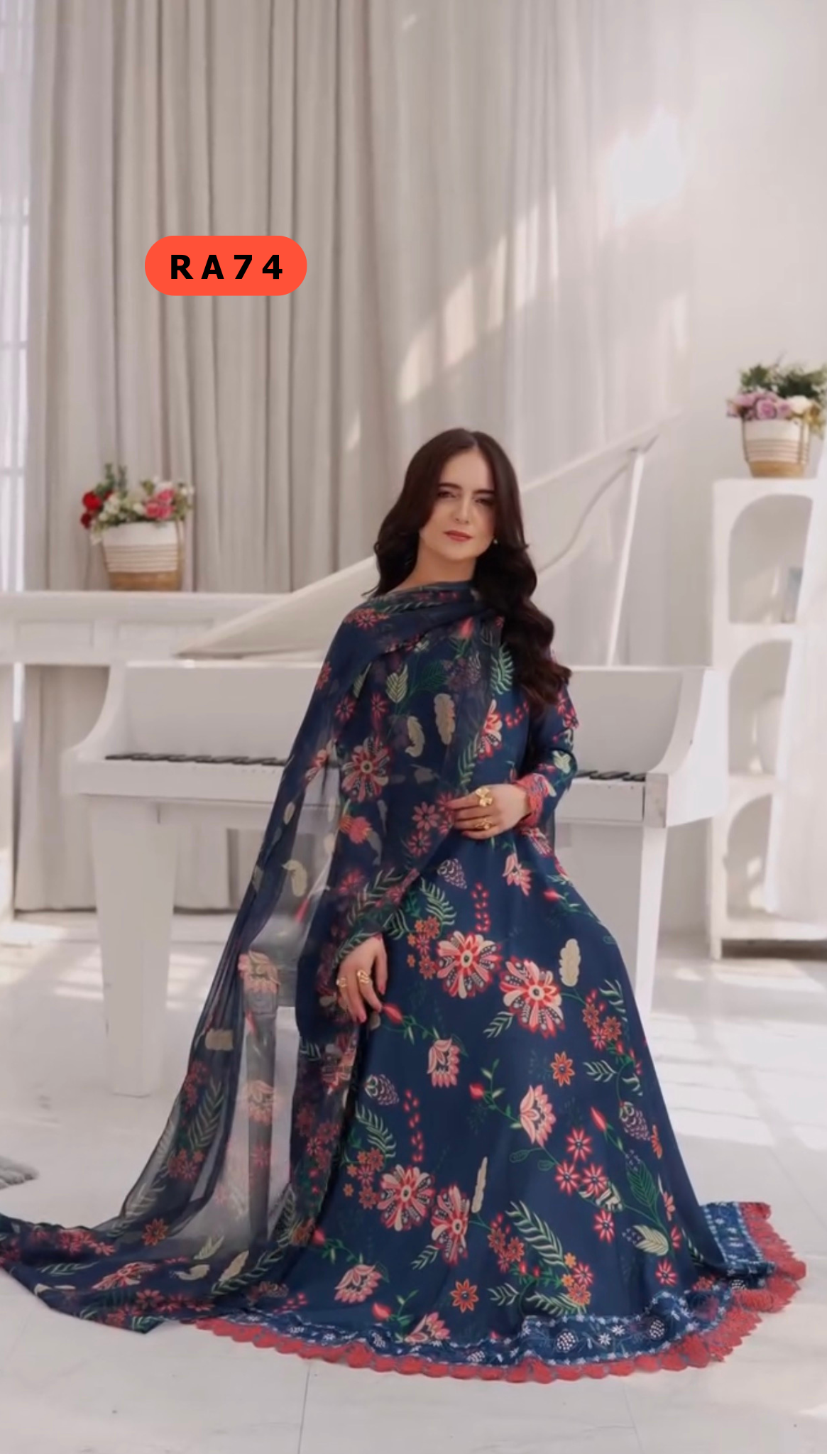 প্রিমিয়াম ব্ল্যাক কোট-কলার আবায়া